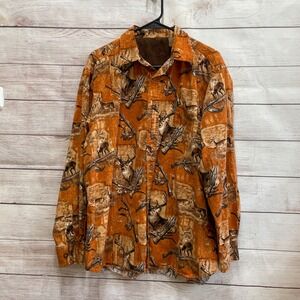 EXCELLENT CONDITION VINTAGE NORTH RIVER SHIRT IN ALLOVER DEER HUNTING‎ PRINT